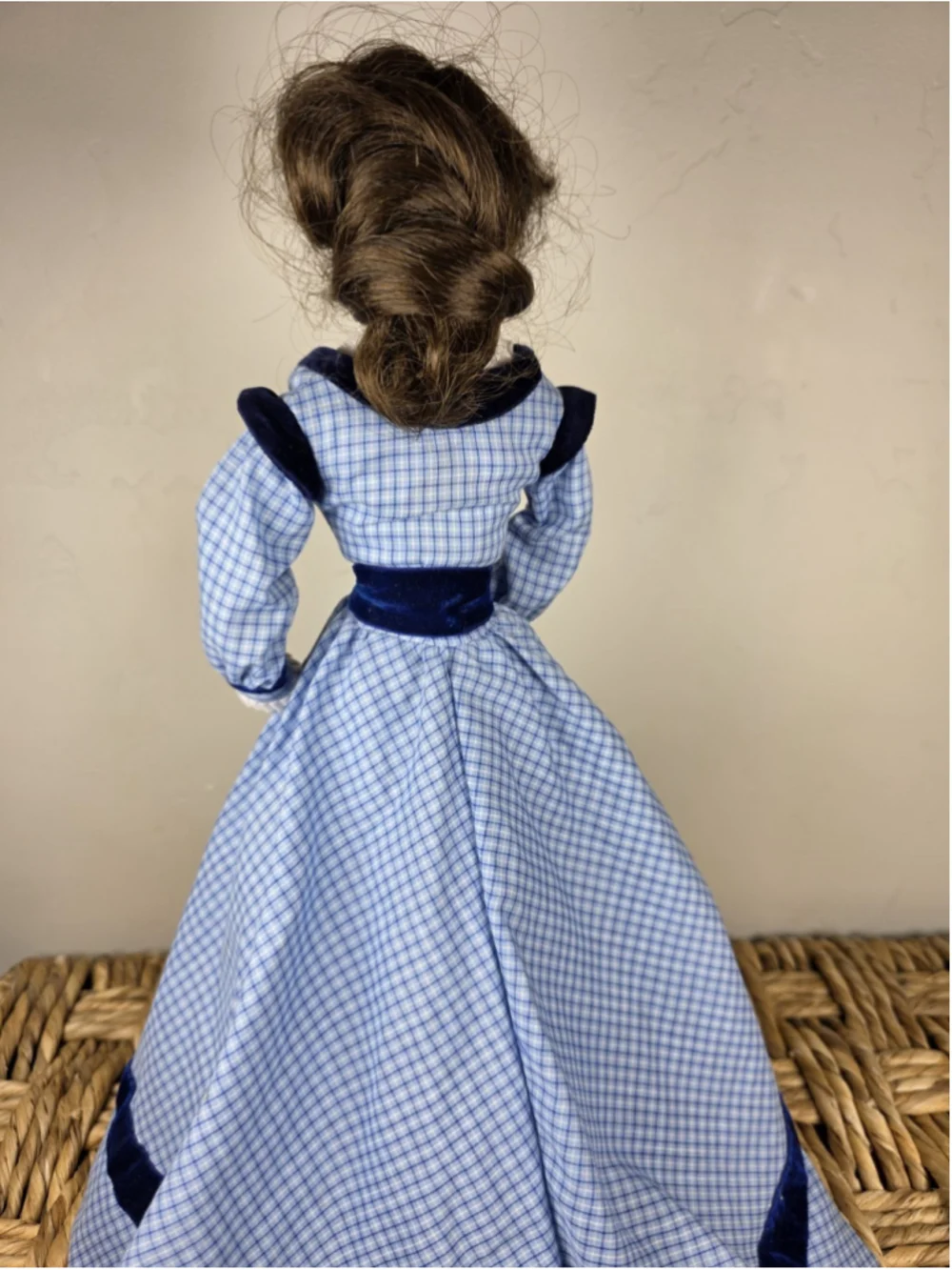 Heritage Signature Collection Porcelain Doll 18